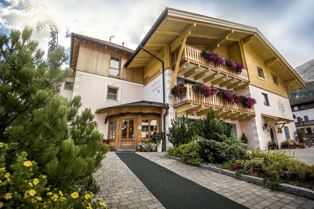 Residence Angelika Corvara In Badia Exterior foto