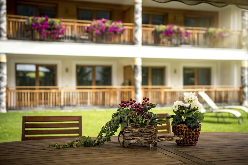 Residence Angelika Corvara In Badia Exterior foto